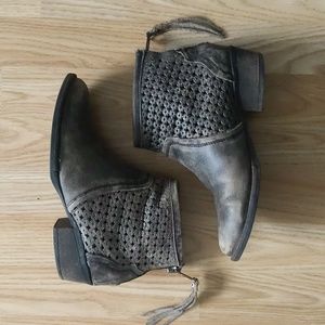 {Firm Price} Distressed ankle booties Very Volatile Namaste
